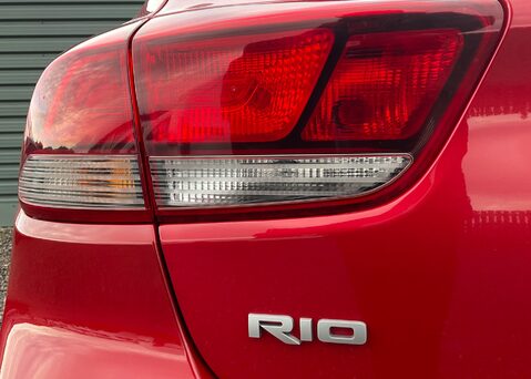 Kia Rio 1.0 T GDi 2 12