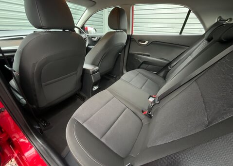 Kia Rio 1.0 T GDi 2 10