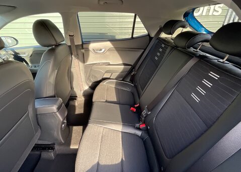 Kia Stonic 1.0T GDi 48V GTLine S 15