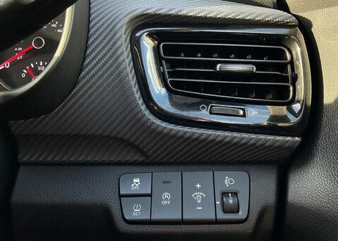 Kia Stonic 1.0T GDi 48V GTLine S 25