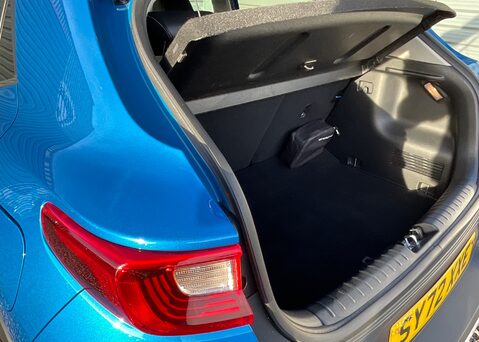 Kia Stonic 1.0T GDi 48V GTLine S 22