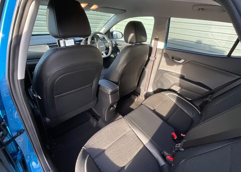 Kia Stonic 1.0T GDi 48V GTLine S 14