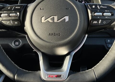 Kia Stonic 1.0T GDi 48V GTLine S 26