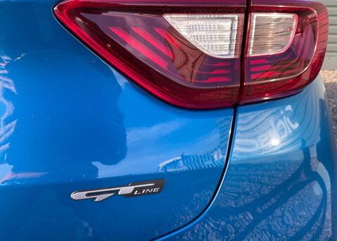 Kia Stonic 1.0T GDi 48V GTLine S 16