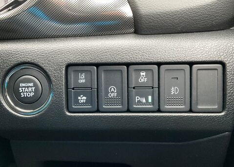 Suzuki Vitara SZ5 BOOSTERJET MHEV 28