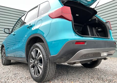 Suzuki Vitara SZ5 BOOSTERJET MHEV 22