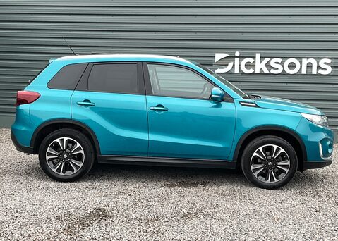 Suzuki Vitara SZ5 BOOSTERJET MHEV 4