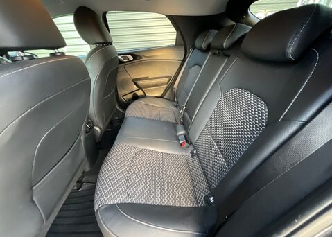 Kia Xceed 1.5 T-GDi ISG '3' 11