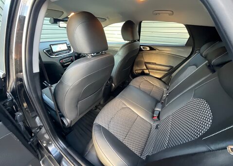 Kia Xceed 1.5 T-GDi ISG '3' 10