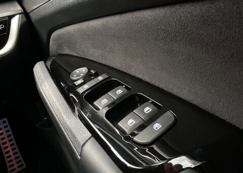 Kia Sportage 1.6T GDi 241 PHEV GT-Line 25