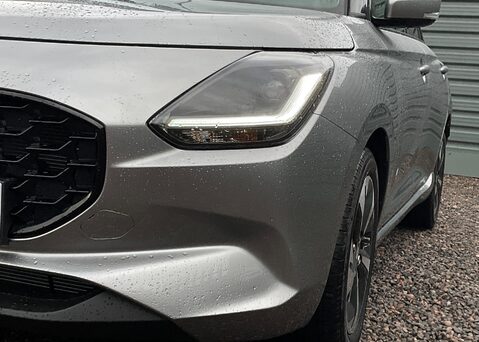 Suzuki Swift ULTRA 8