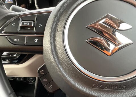 Suzuki Swift ULTRA 17