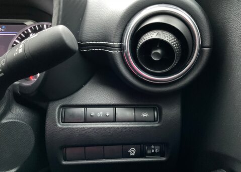 Nissan Juke DIG-T N-CONNECTA DCT 21