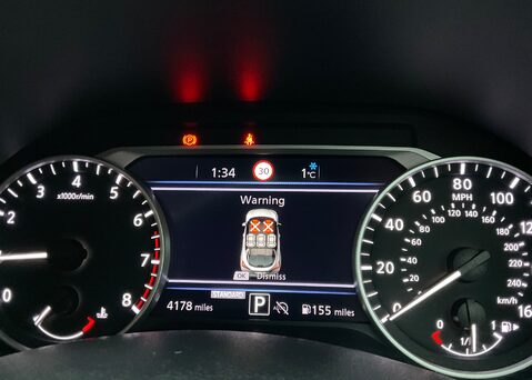 Nissan Juke DIG-T N-CONNECTA DCT 25