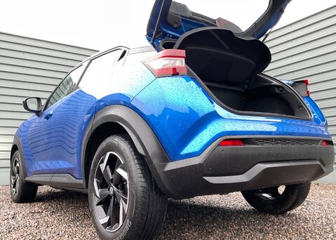 Nissan Juke DIG-T N-CONNECTA DCT 19