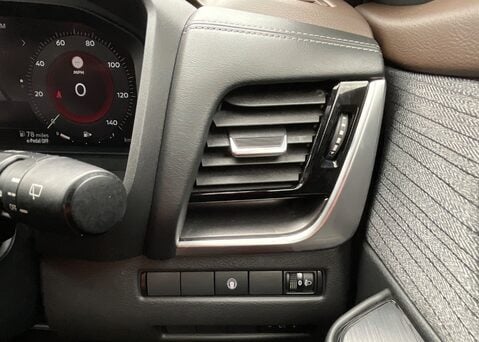 Nissan X-Trail E-4ORCE N-CONNECTA 28