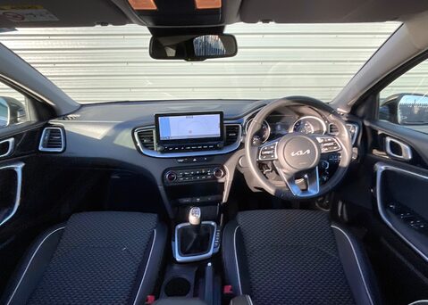 Kia Ceed 1.5 T-GDi ISG 3 13