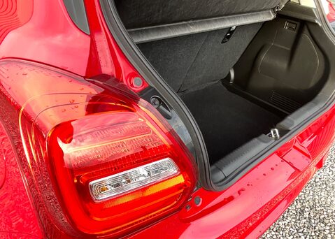 Suzuki Swift SZ5 DUALJET MHEV 16