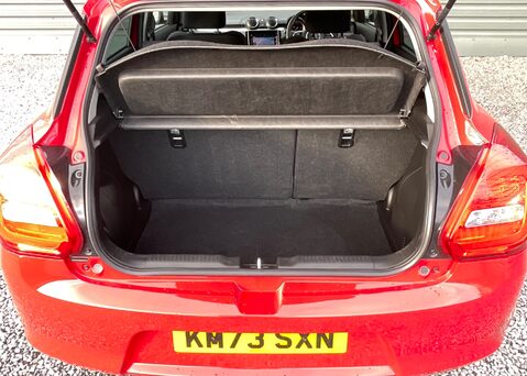 Suzuki Swift SZ5 DUALJET MHEV 17