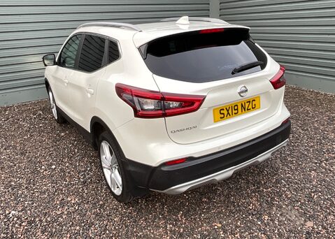 Nissan Qashqai DIG-T N-MOTION 10