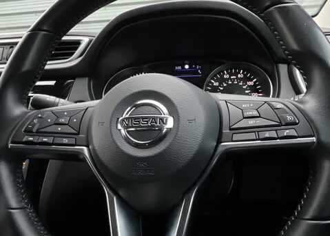 Nissan Qashqai DIG-T N-MOTION 26