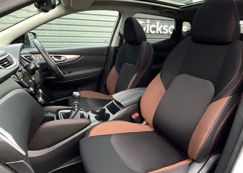 Nissan Qashqai DIG-T N-MOTION 8