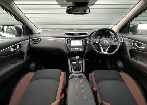 Nissan Qashqai DIG-T N-MOTION 16
