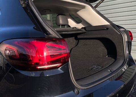 MG HS 1.5 T-GDI TROPHY DCT 19