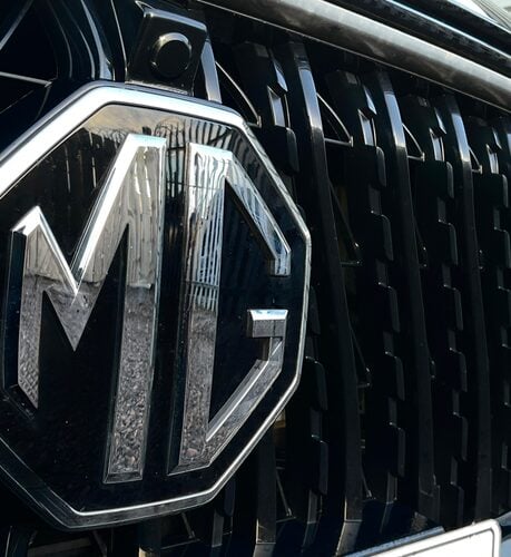 MG HS 1.5 T-GDI TROPHY DCT