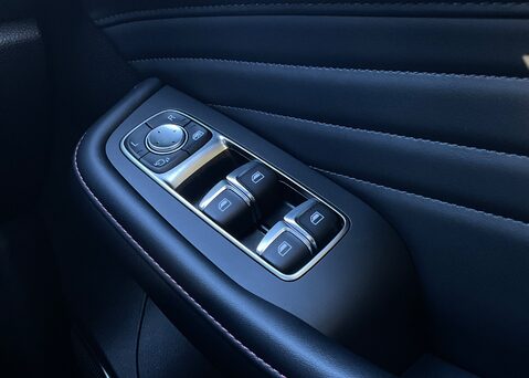 MG HS 1.5 T-GDI TROPHY DCT 22