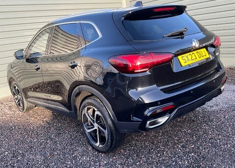 MG HS 1.5 T-GDI TROPHY DCT 7