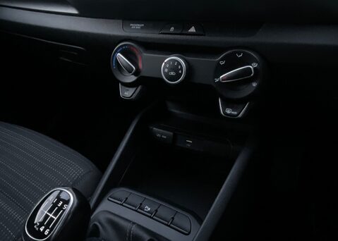 Kia Stonic 1.0 T-GDi 99 '2' 23