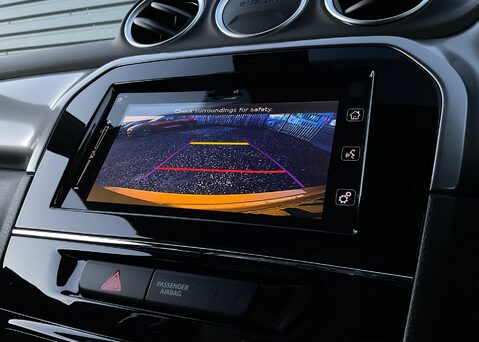 Suzuki Vitara SZ-T BOOSTERJET ALLGRIP MHEV 21