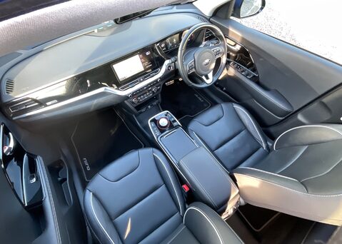 Kia Niro e-Niro '4+' 64 kWh 14