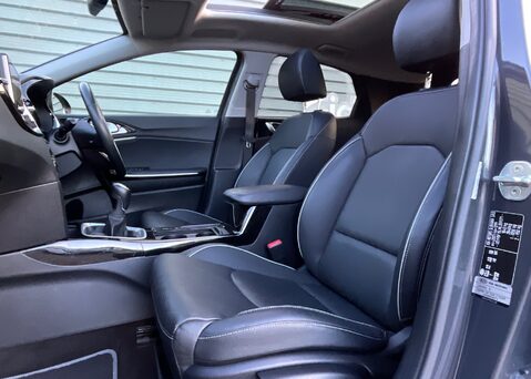 Kia Xceed 1.5 T-GDi ISG 4 12