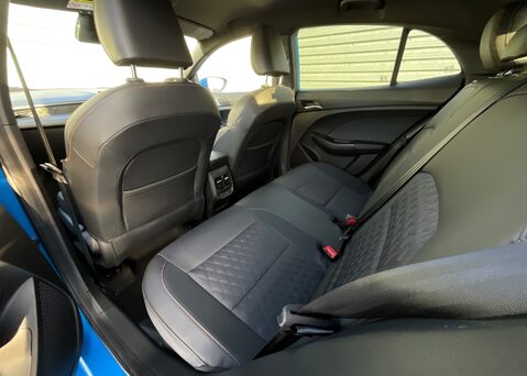 MG MG3 1.5 HYBRID+ TROPHY 17