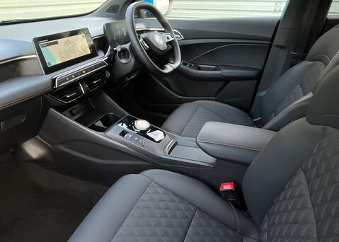 MG MG3 1.5 HYBRID+ TROPHY 16