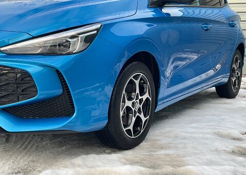 MG MG3 1.5 HYBRID+ TROPHY 5