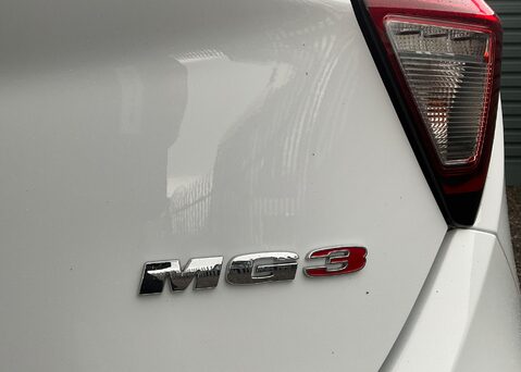 MG MG3 EXCLUSIVE NAV VTI-TECH 13