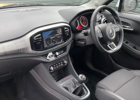 MG MG3 EXCLUSIVE NAV VTI-TECH 15