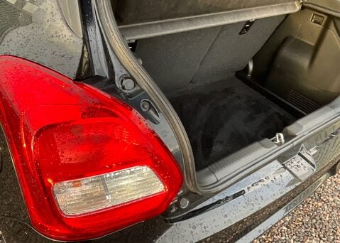 Suzuki Swift SZ-T DUALJET SHVS MHEV 20