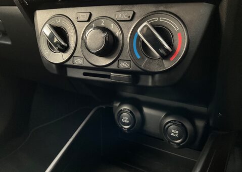 Suzuki Swift SZ-T DUALJET SHVS MHEV 17