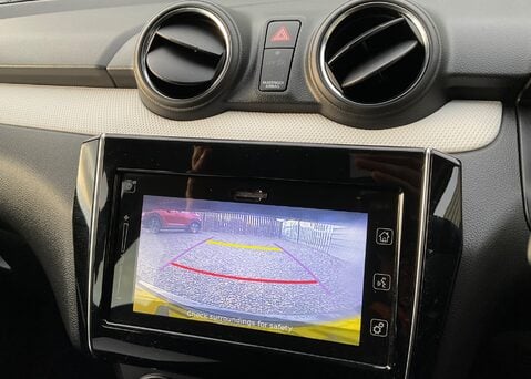 Suzuki Swift SZ-T DUALJET SHVS MHEV 18