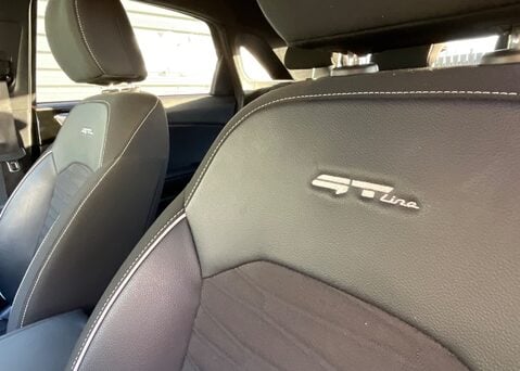 Kia Ceed 1.5 T-GDi GT-Line  5