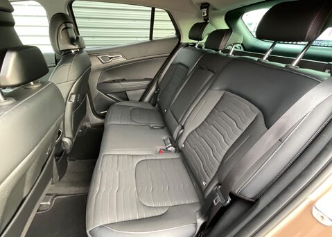 Kia Sportage '3' 1.6 T-GDi DCT 48V MHEV 12