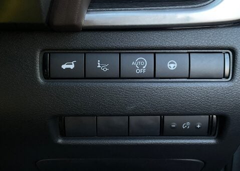 Nissan Qashqai DIG-T TEKNA 28