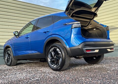 Nissan Qashqai DIG-T N-CONNECTA 13