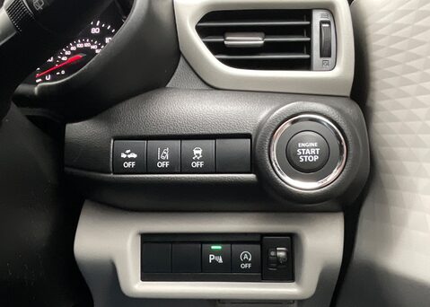 Suzuki Swift ULTRA 23