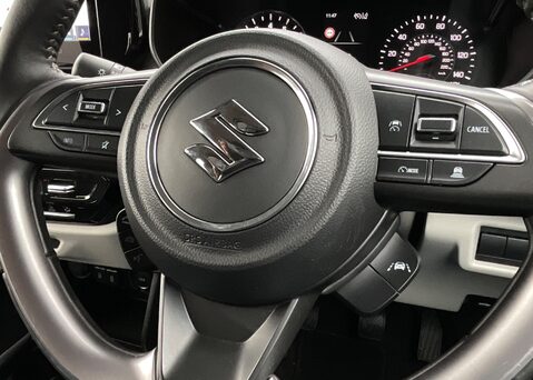 Suzuki Swift ULTRA 22