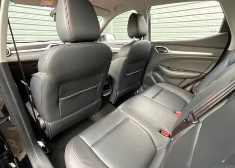 MG ZS 1.0 T-GDI EXCLUSIVE AUTO 4